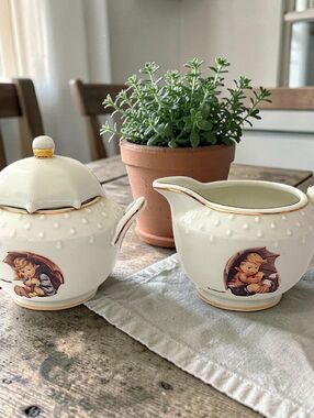 MJ Hummel Umbrella Boy Girl Sugar Bowl Creamer Set Danbury Mint Porcelain Vtg‎